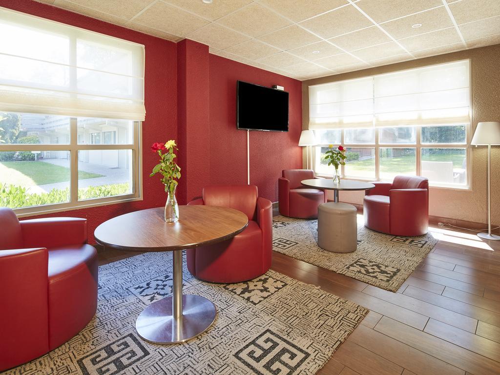 Campanile Orleans - La Source Hotel Exterior photo